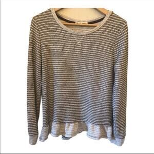 Wallflower Lightweight Sweater with Ruffle Hem Medium